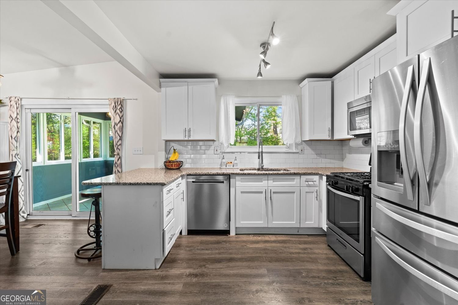 2592 Twin Oaks Drive Marietta - Photo 9