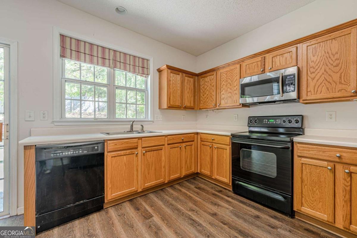 341 Burdock Trace Woodstock - Photo 19