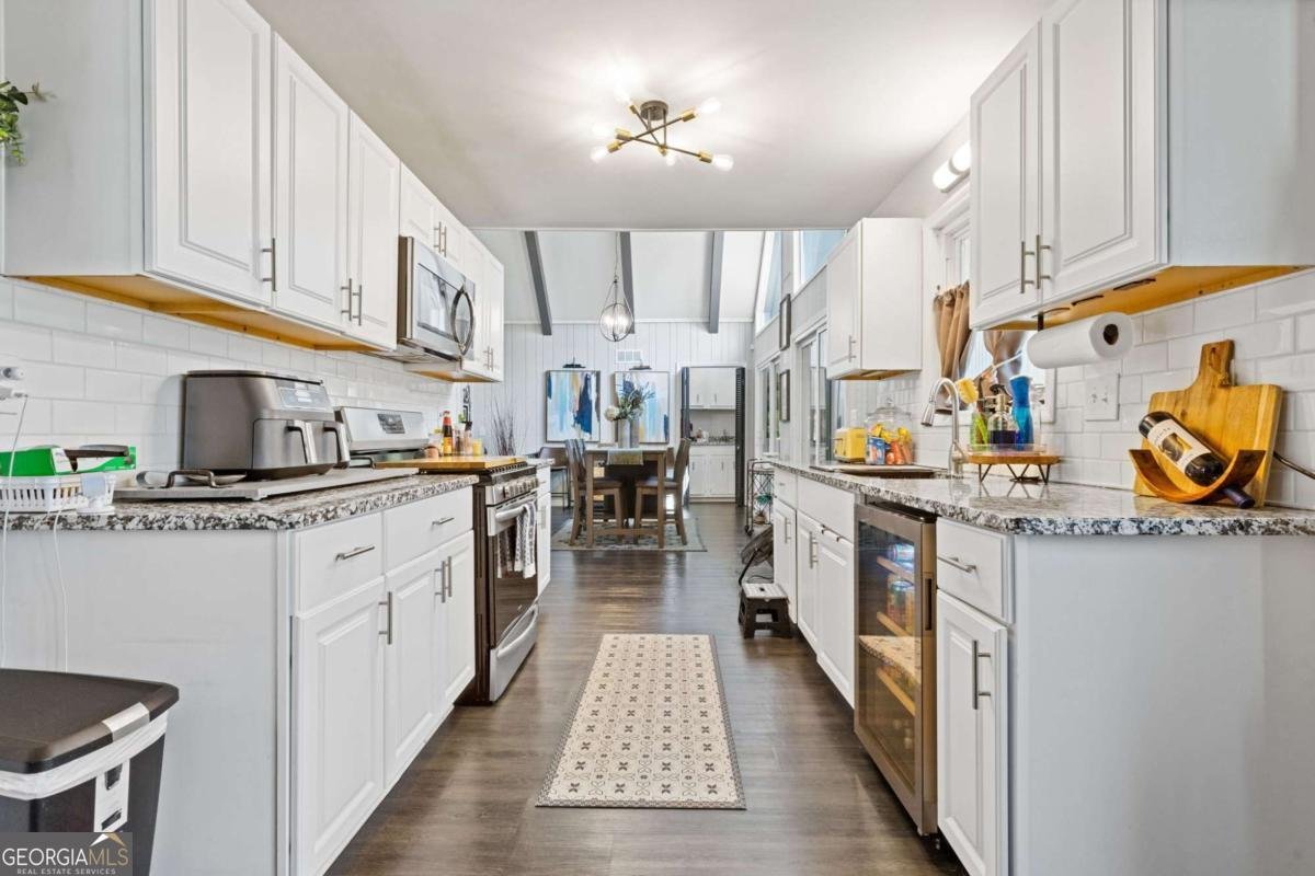 5097 Rock Glen Drive Stone Mountain - Photo 10