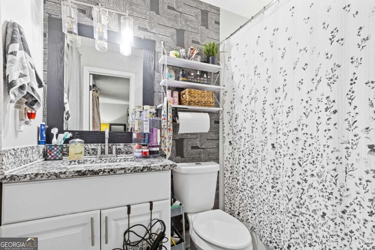 5097 Rock Glen Drive Stone Mountain - Photo 16