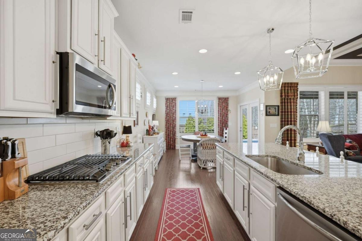 5040 Mirror Lake Drive Cumming - Photo 17