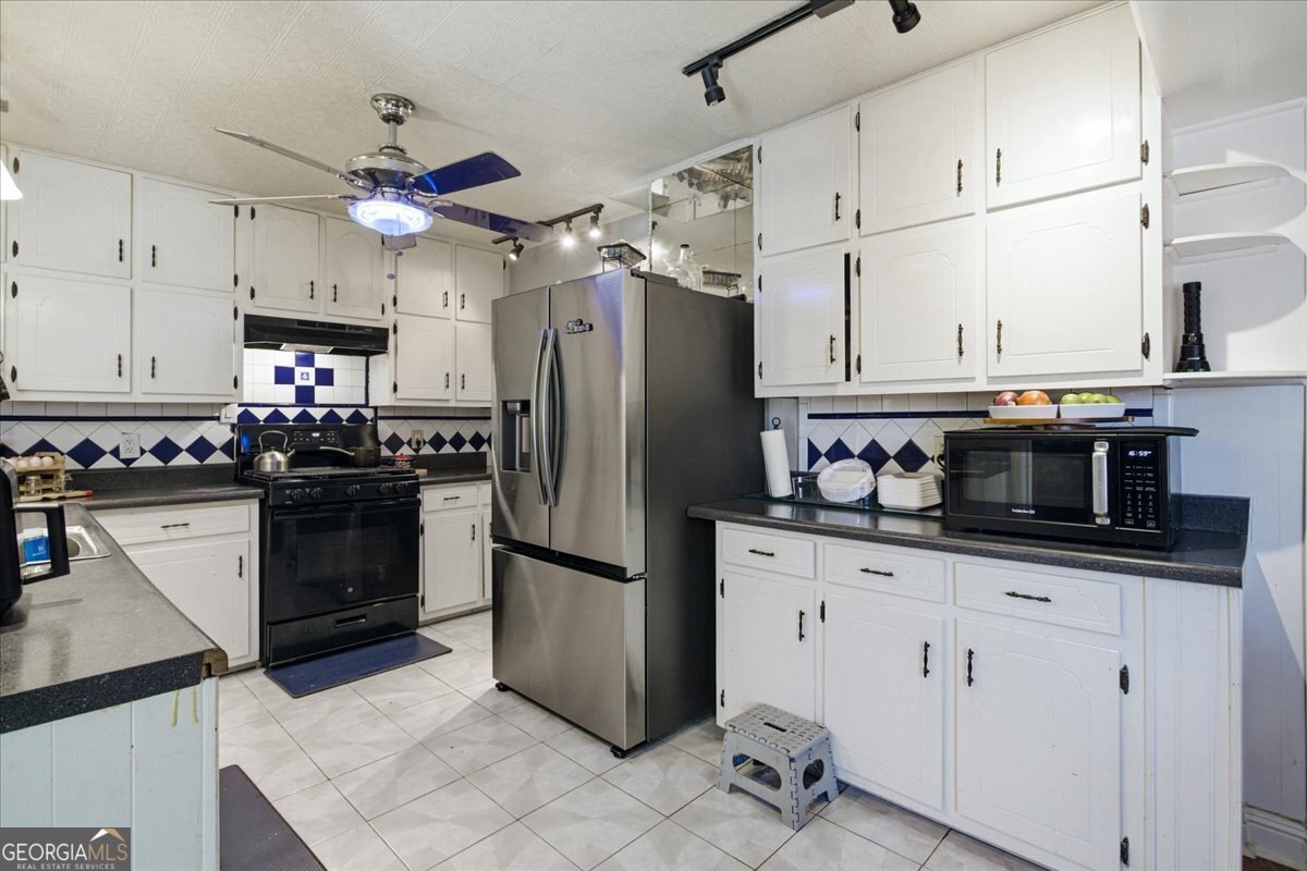 3270 Rex Road Rex - Photo 10