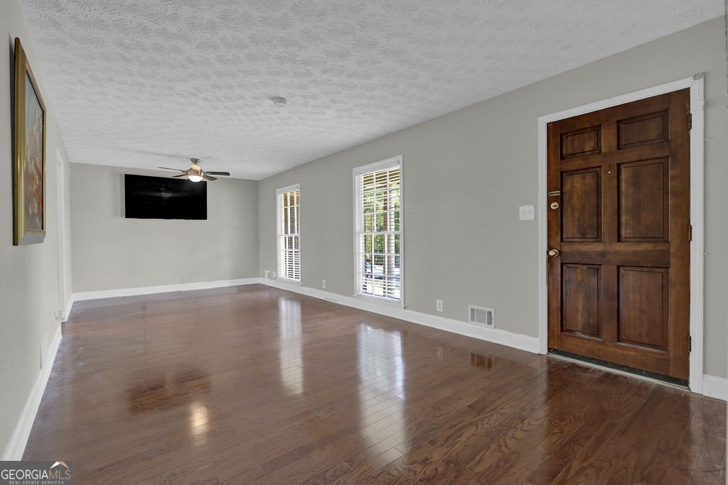 2681 Kings Circle Lawrenceville - Photo 6