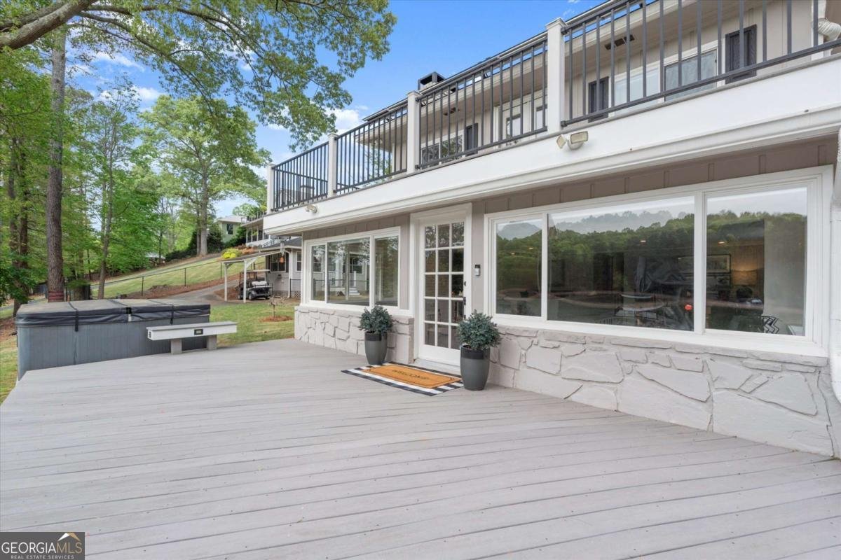 924 Pine Circle Woodstock - Photo 12