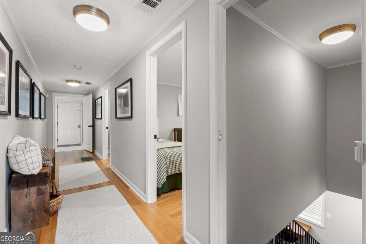 924 Pine Circle Woodstock - Photo 32