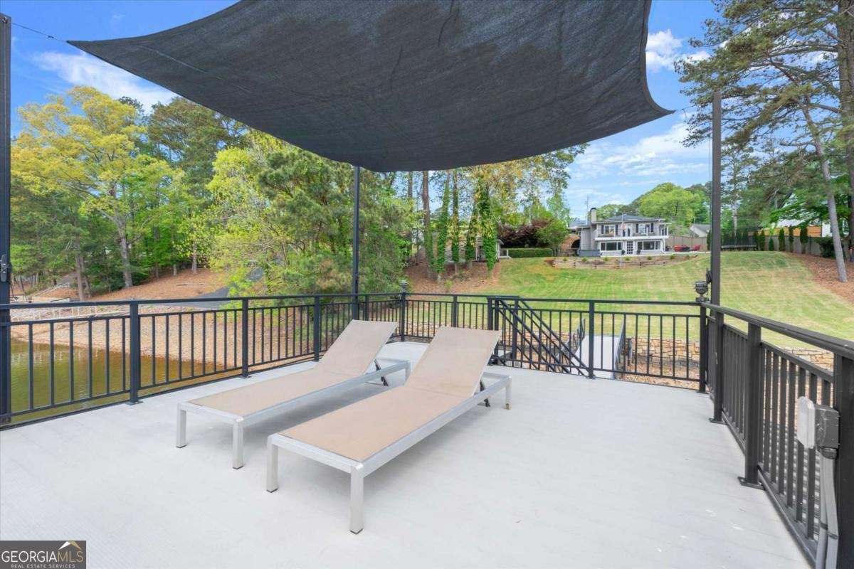 924 Pine Circle Woodstock - Photo 7