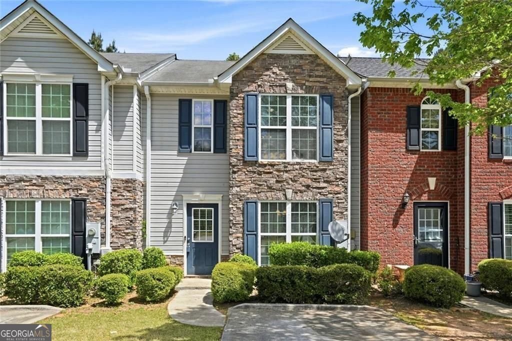 158 Meadowlark Place Austell - Photo 1