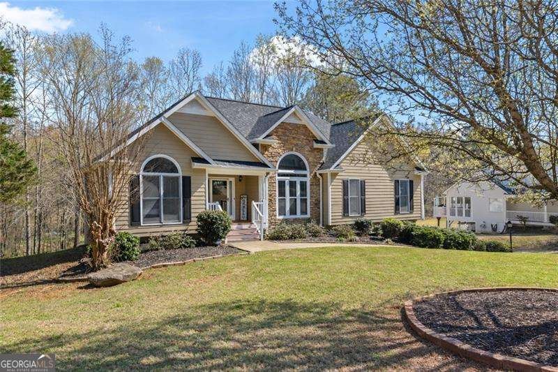 840 Whitby Drive Douglasville - Photo 1