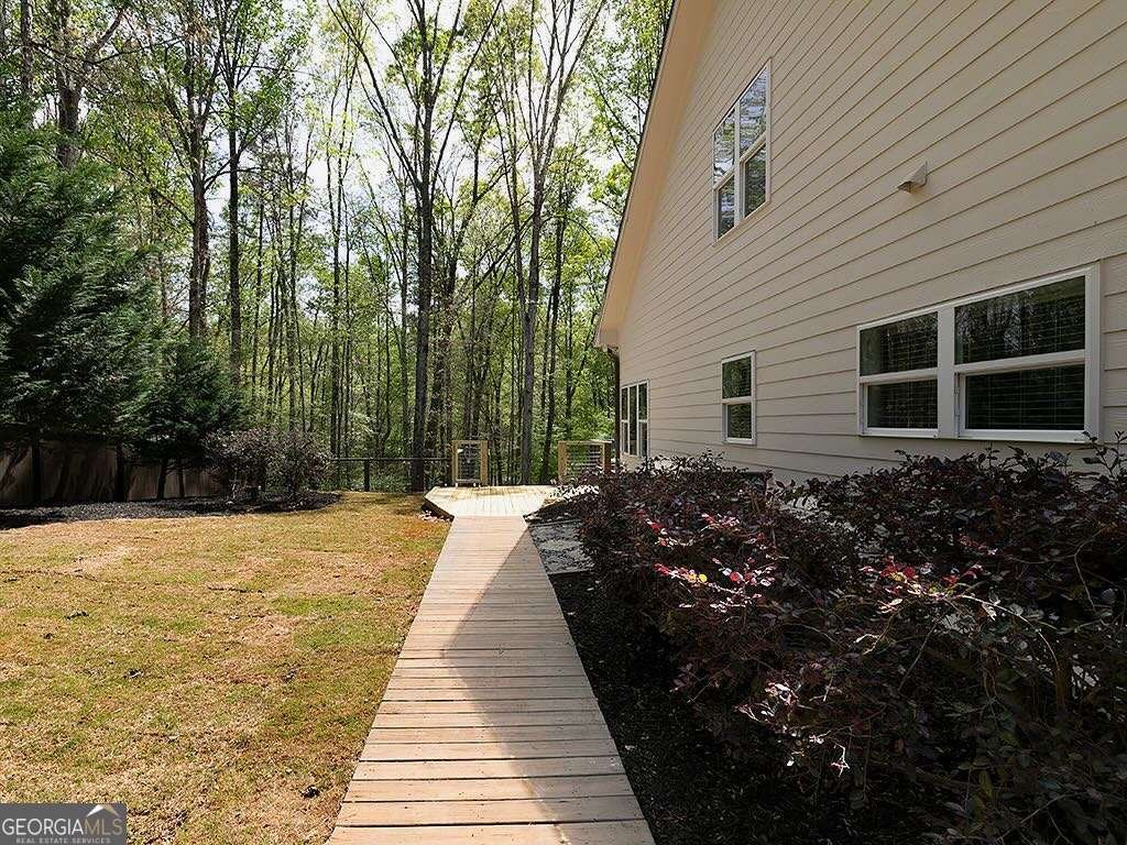 7135 Haw Creek Place Gainesville - Photo 32