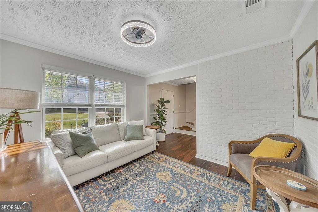 609 River Knoll Court Woodstock - Photo 7