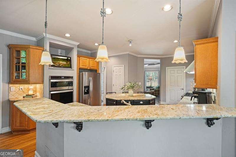 716 Whisper Wind Court Woodstock - Photo 8