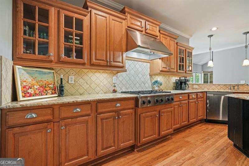 716 Whisper Wind Court Woodstock - Photo 9