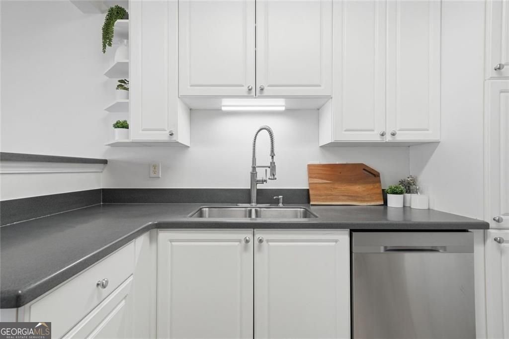 2111 Woodland Lane Alpharetta - Photo 17