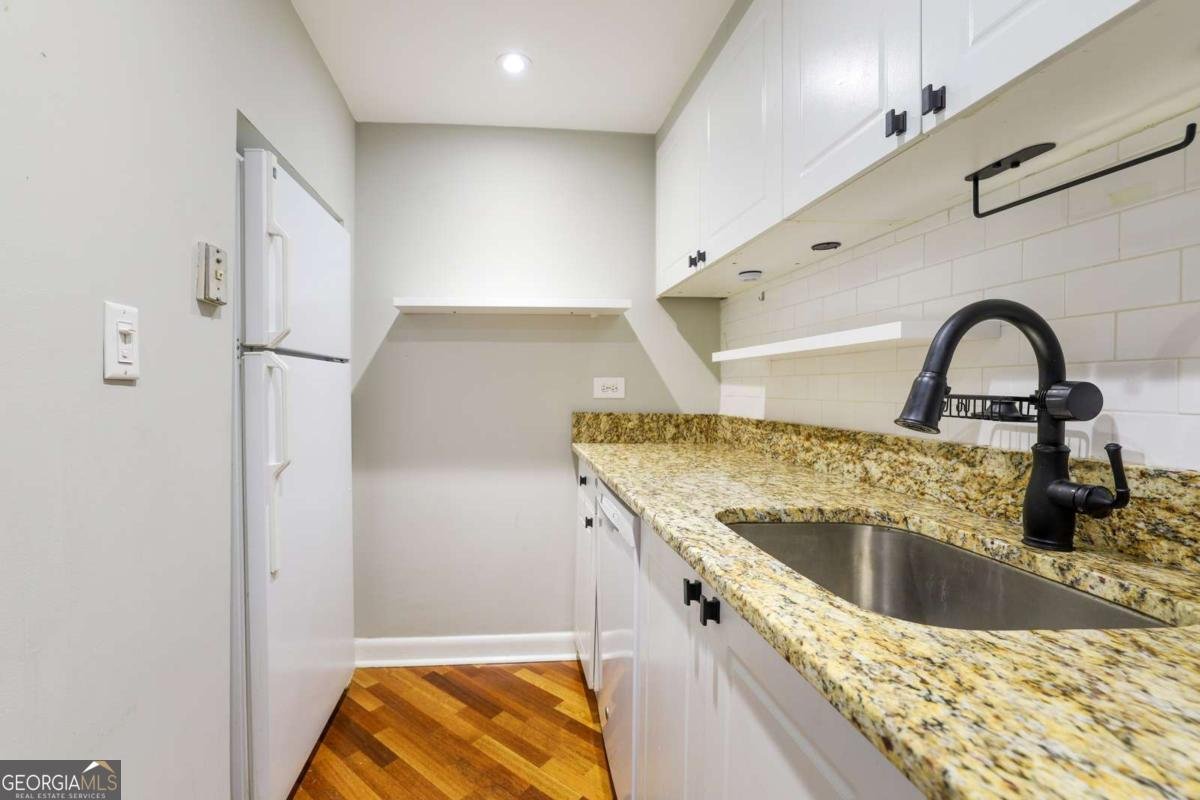 1501 Clairmont Road Decatur - Photo 7