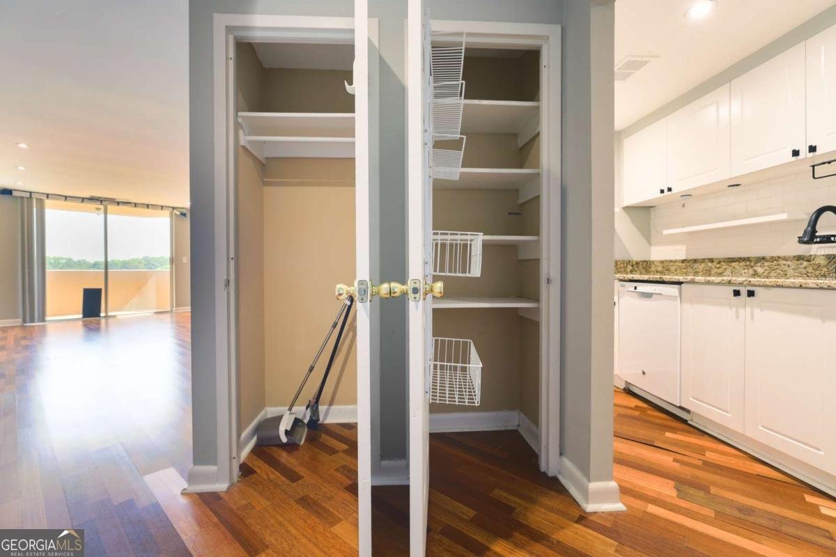 1501 Clairmont Road Decatur - Photo 8