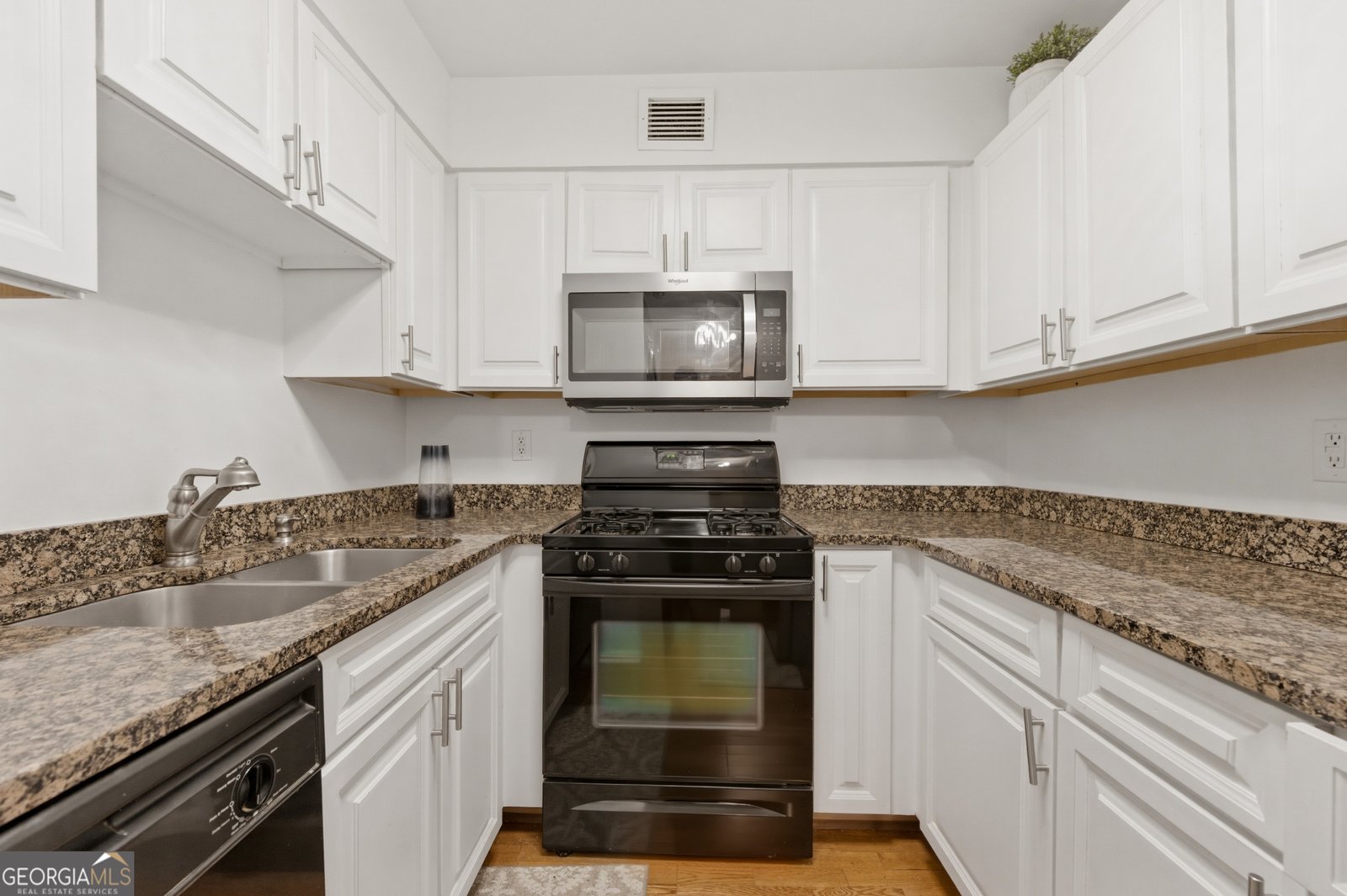 2479 Peachtree Road Atlanta - Photo 17