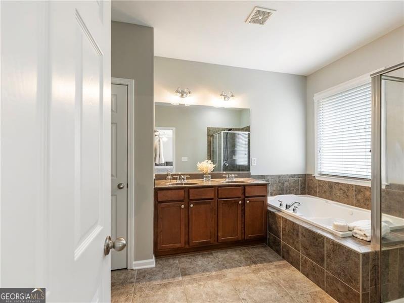 7529 Brookstone Circle Flowery Branch - Photo 36