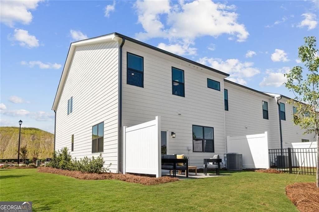 7512 Clover Lane Flowery Branch - Photo 13