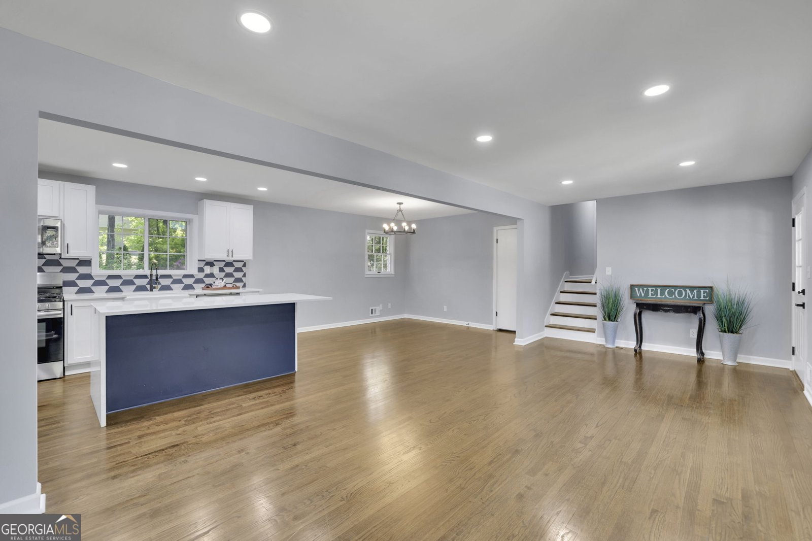 210 Suburban Drive Kennesaw - Photo 10