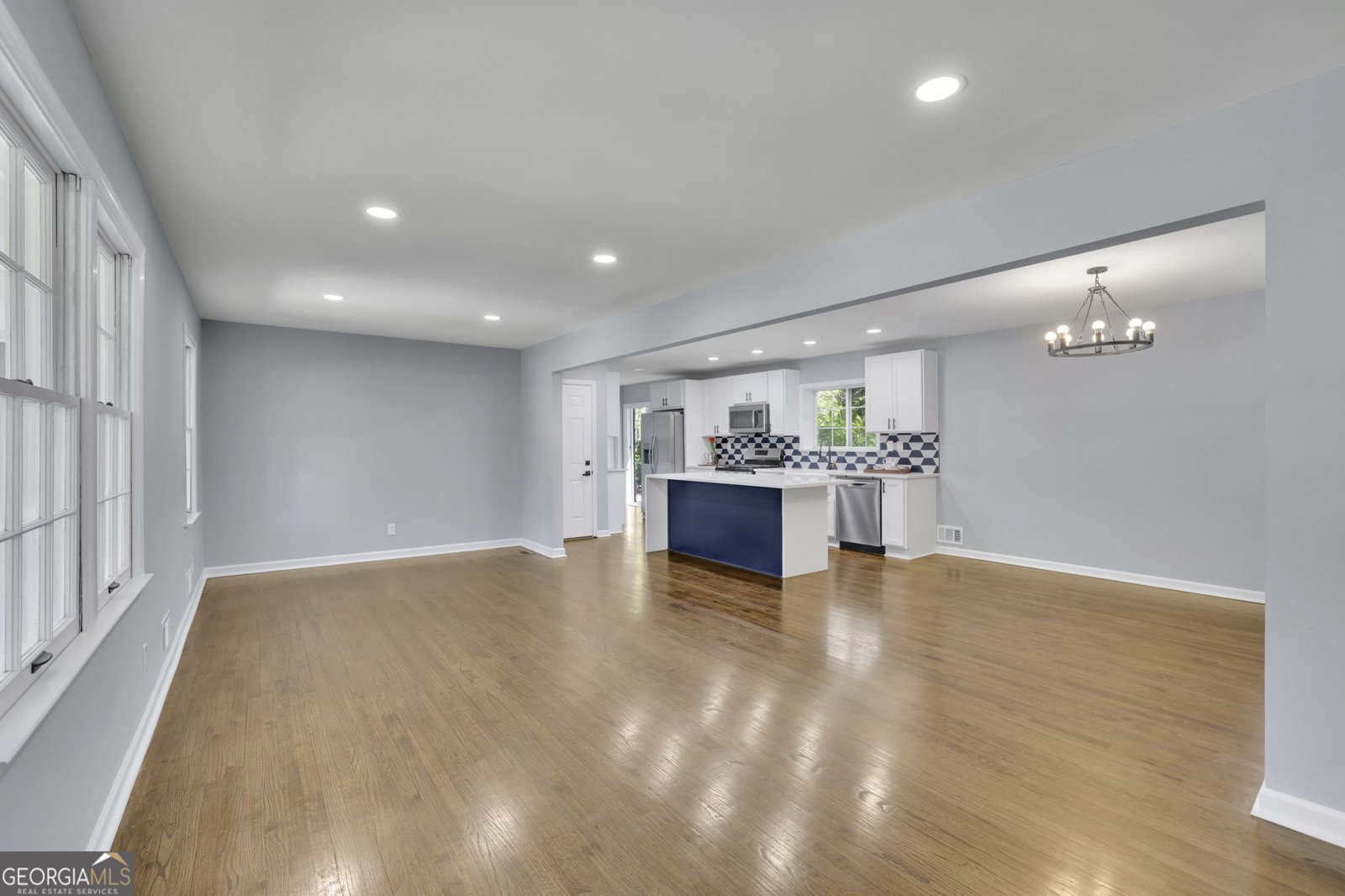 210 Suburban Drive Kennesaw - Photo 8