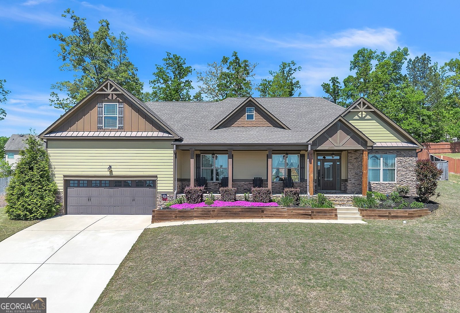 228 Talking Leaves Court Acworth - Photo 1