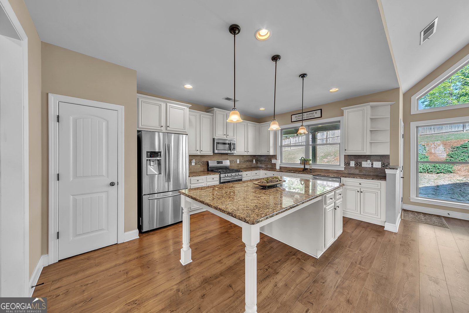 228 Talking Leaves Court Acworth - Photo 6