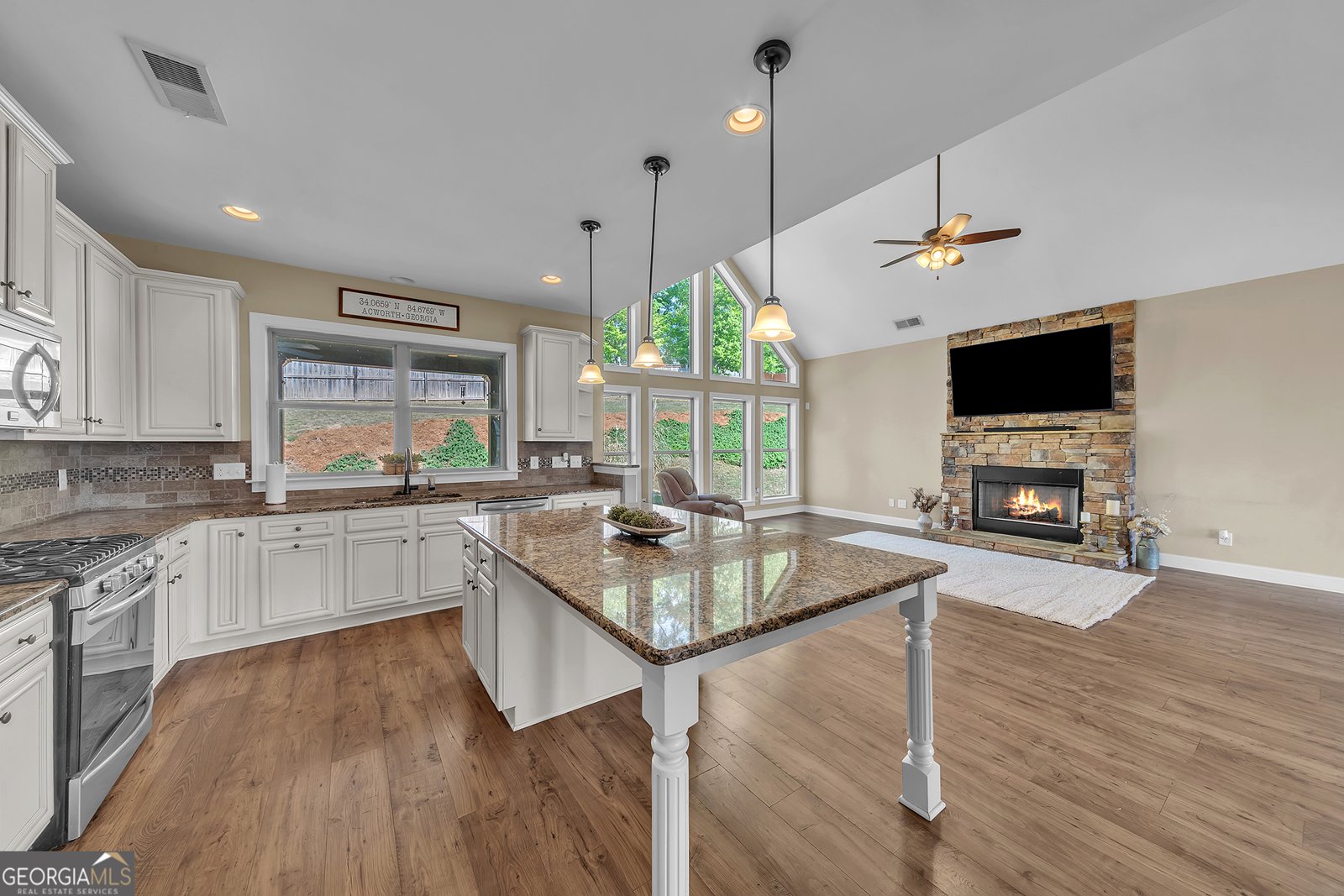 228 Talking Leaves Court Acworth - Photo 9