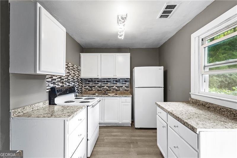 2436 Clarissa Drive Atlanta - Photo 10