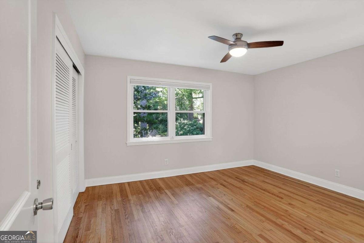 2424 Briarmoor Road Atlanta - Photo 18