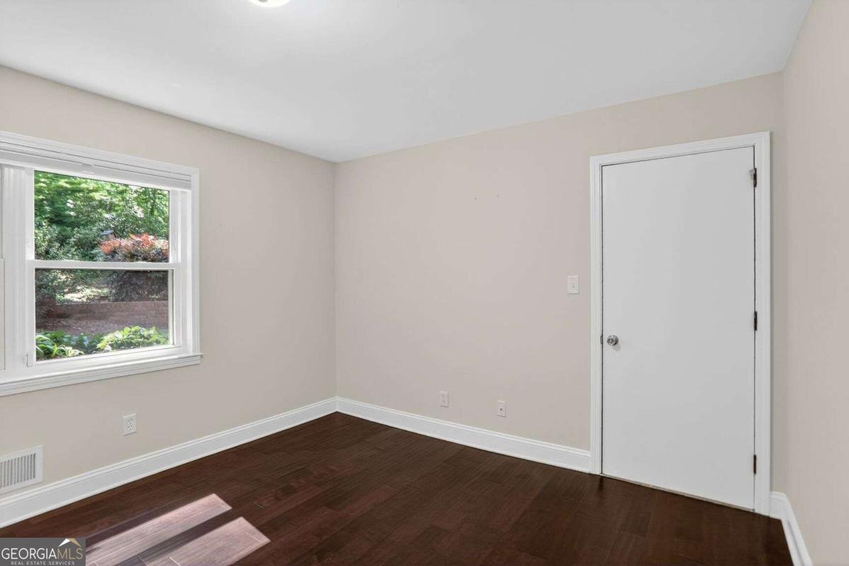 2424 Briarmoor Road Atlanta - Photo 20