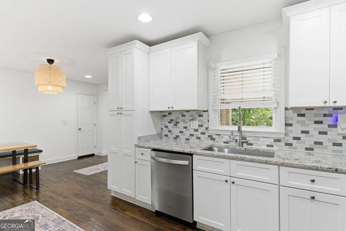 3180 Rehoboth Drive Decatur - Photo 16