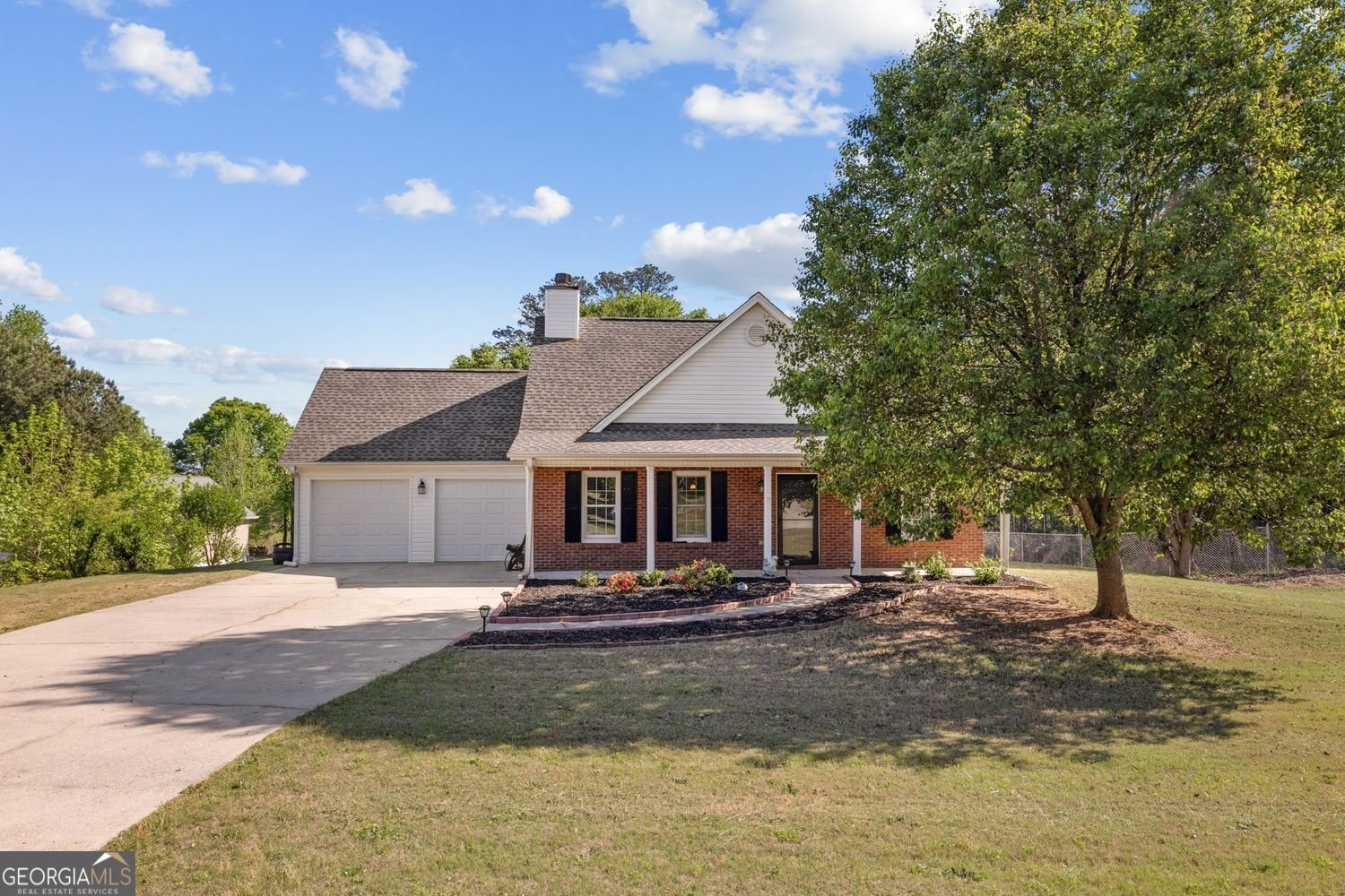 555 Mackinaw Drive Bethlehem - Photo 1