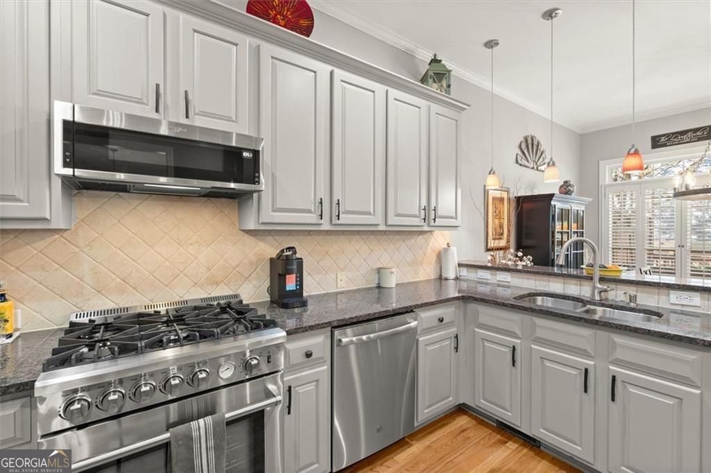 2300 English Ivy Court Atlanta - Photo 9