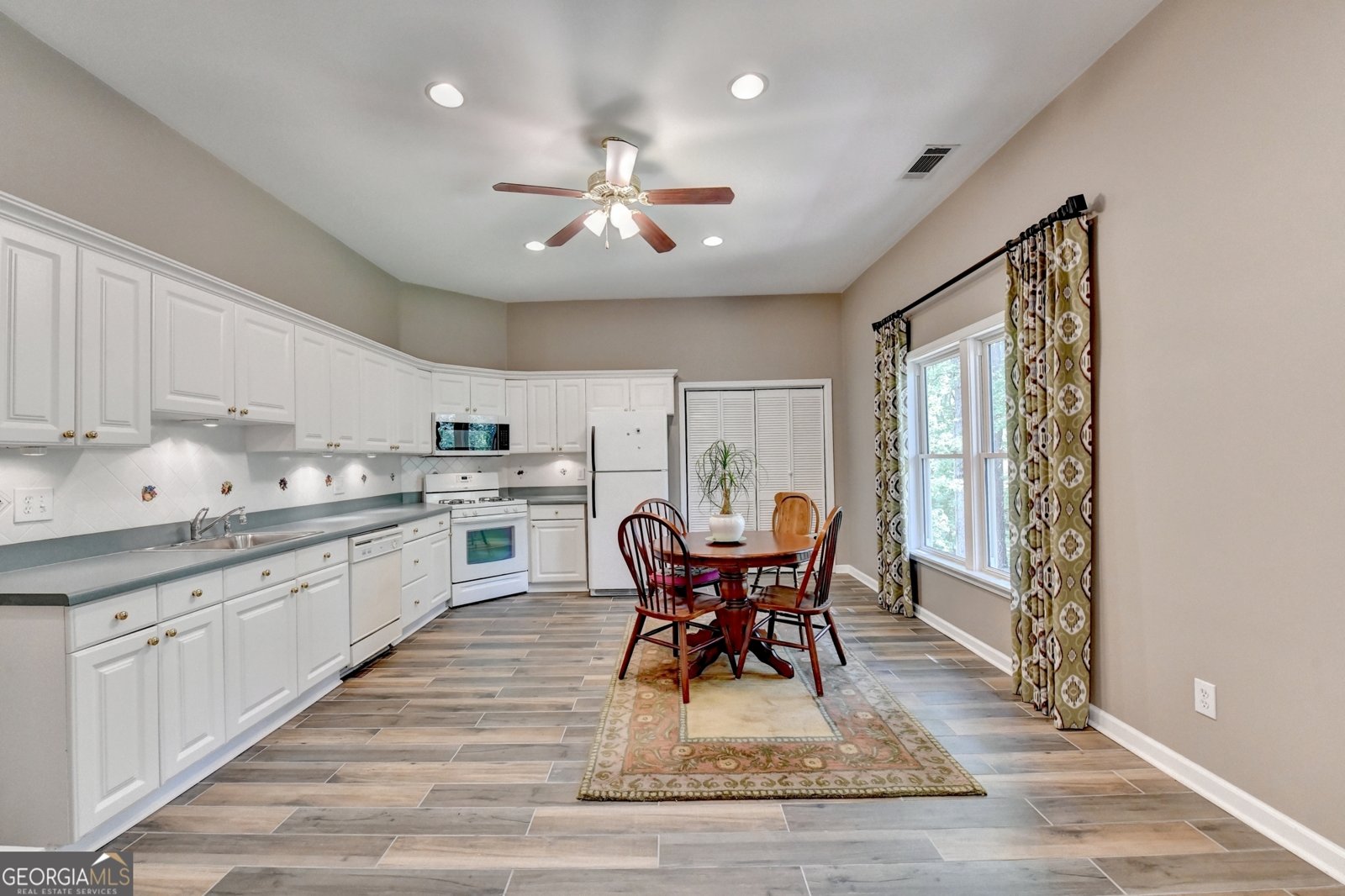 4564 Campenille Trace Suwanee - Photo 74