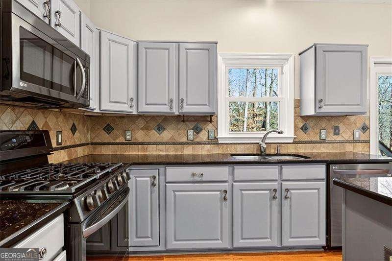 535 Tumbling Creek Drive Alpharetta - Photo 12