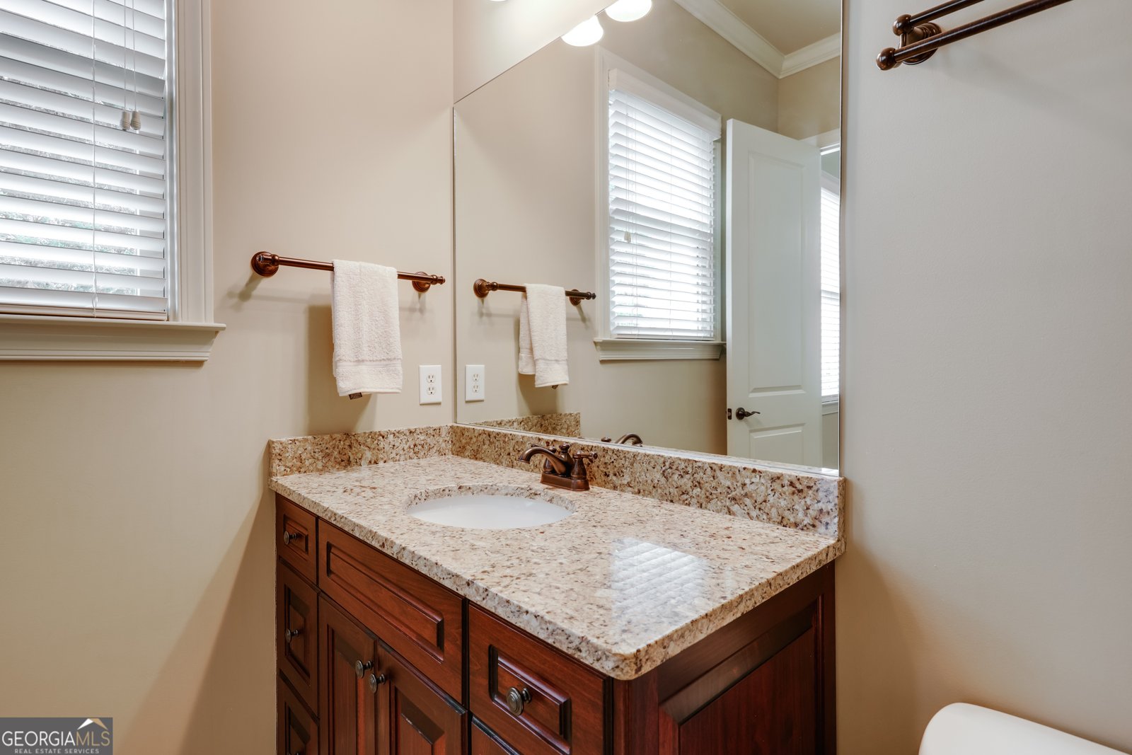 502 Navan Lane Statham - Photo 33