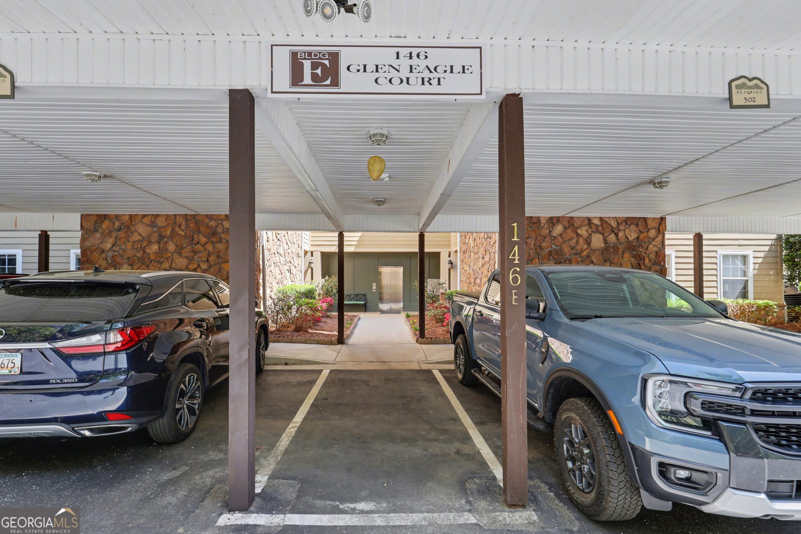 146 Gleneagle Court Clayton - Photo 6