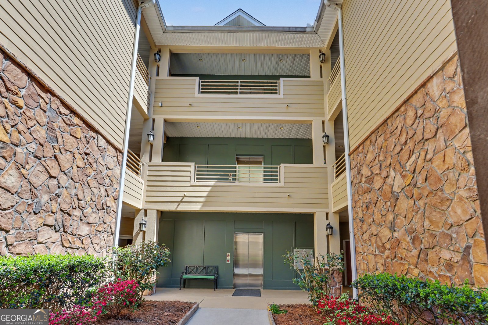 146 Gleneagle Court Clayton - Photo 7