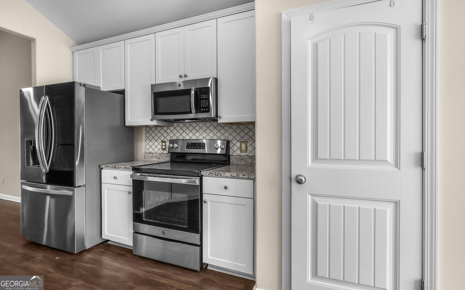 141 Grimsby Road Savannah - Photo 8