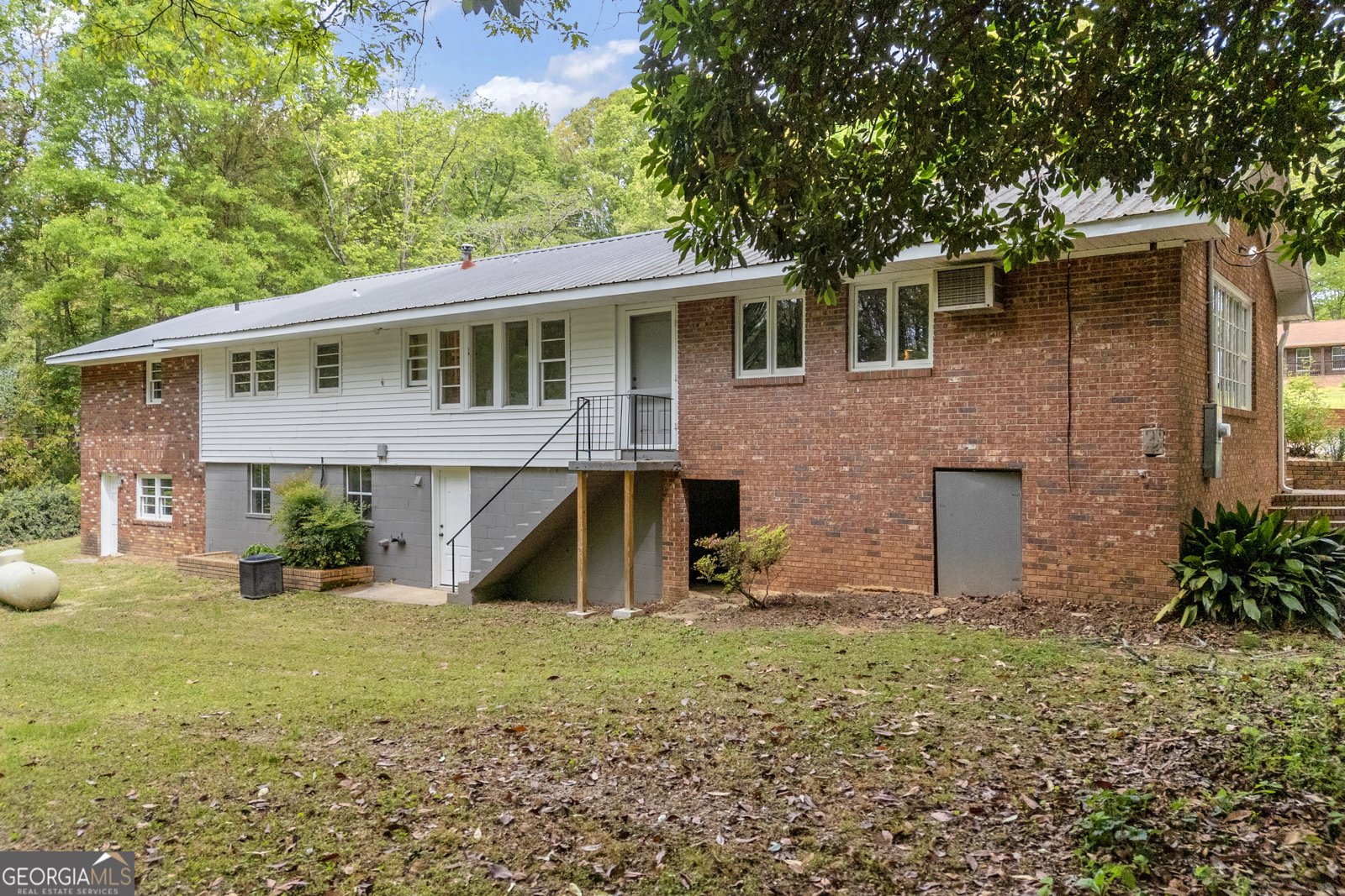 231 Honeysuckle Drive Commerce - Photo 32