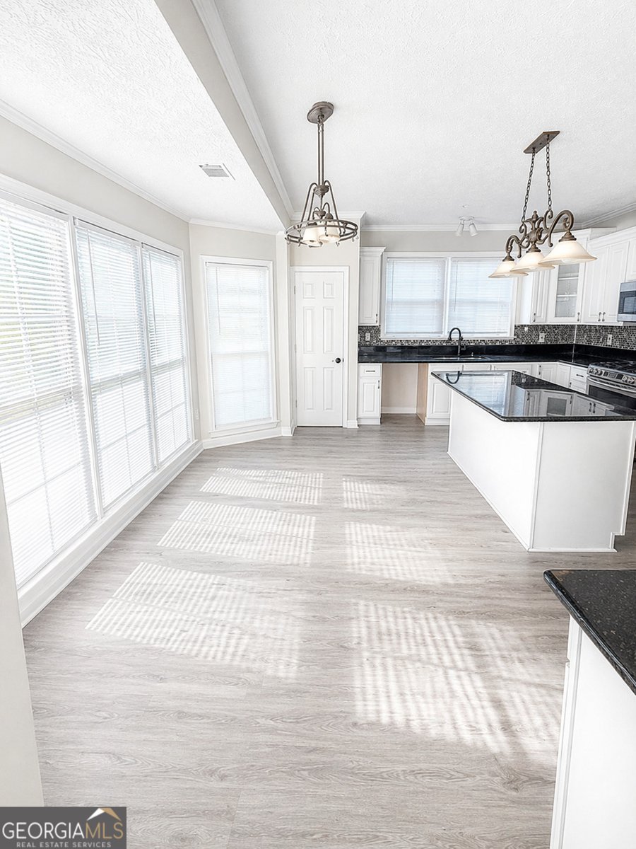 8530 Waverly Drive Jonesboro - Photo 11