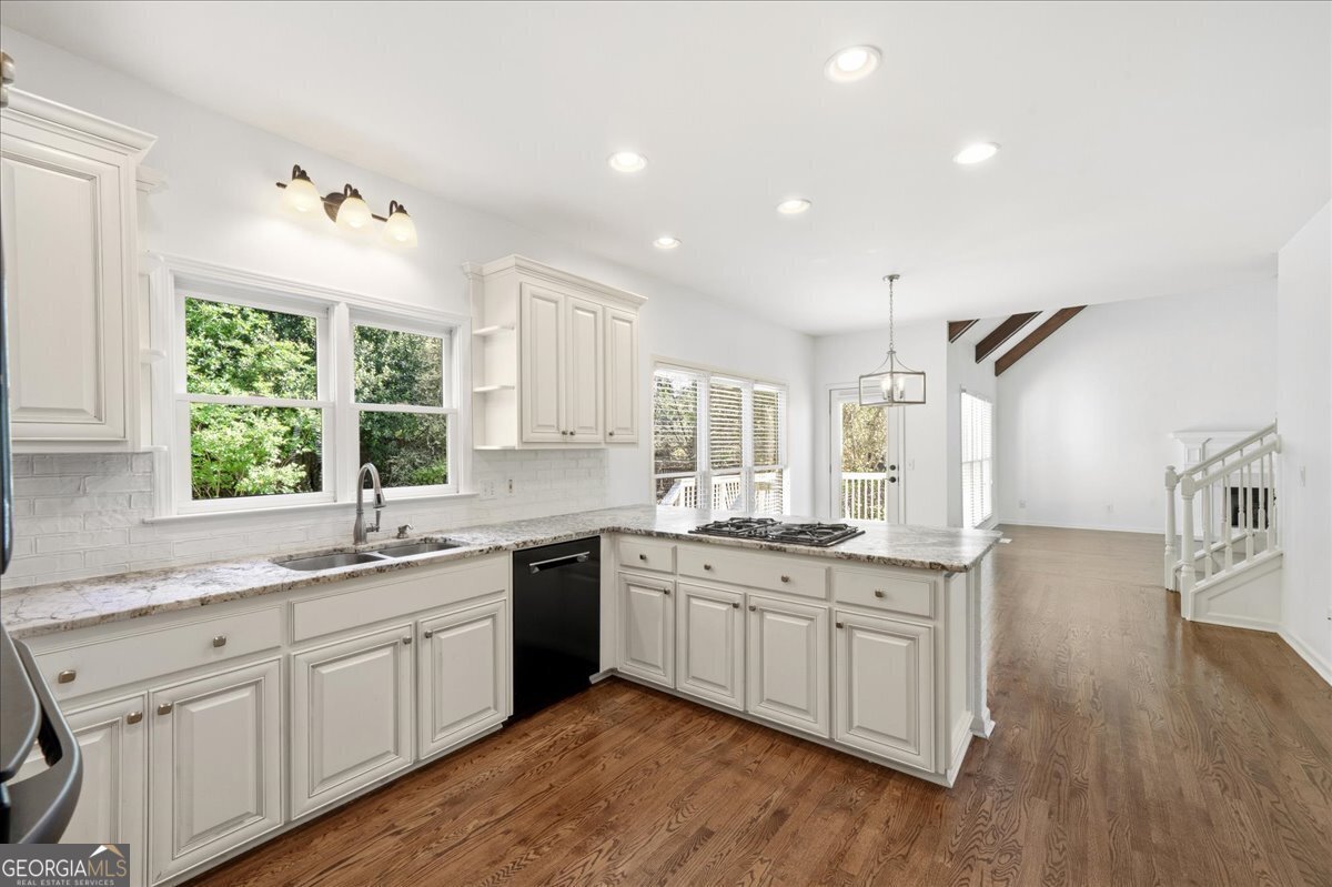 520 Waterside Court Canton - Photo 21