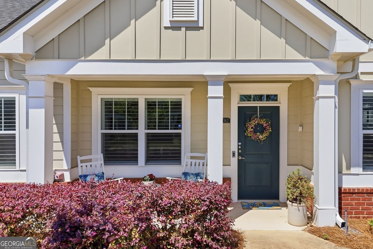 362 Cherokee Station Circle Woodstock - Photo 2