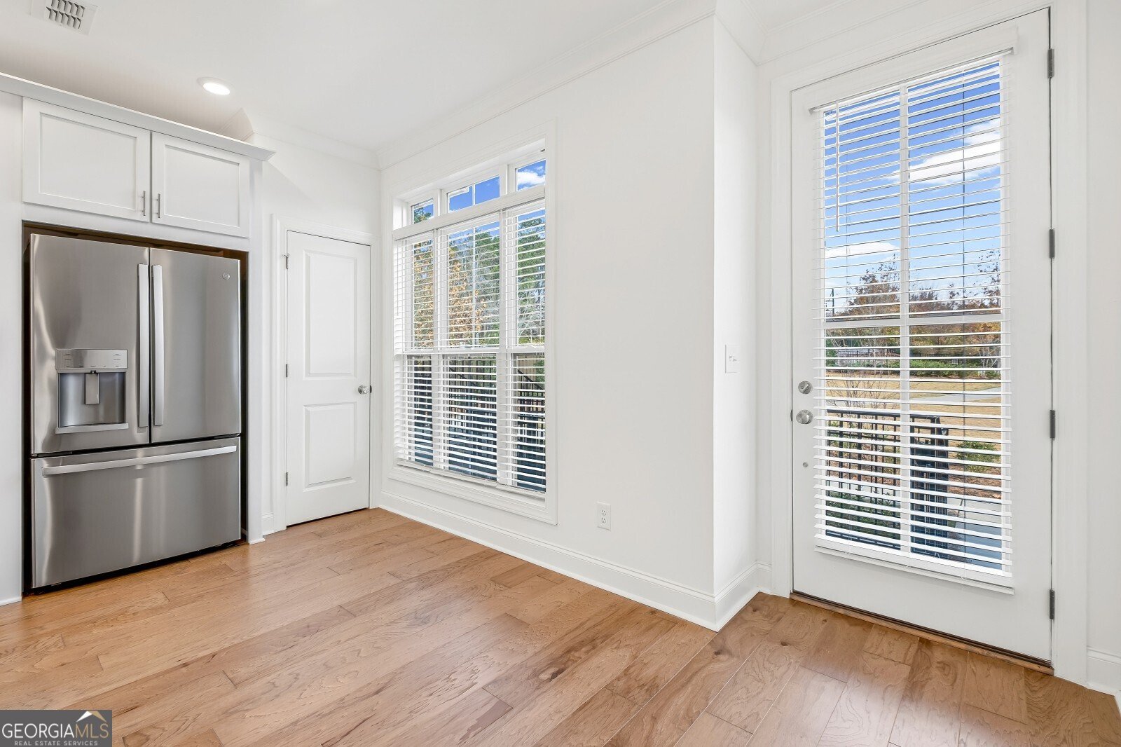 223 Downing Drive Alpharetta - Photo 6