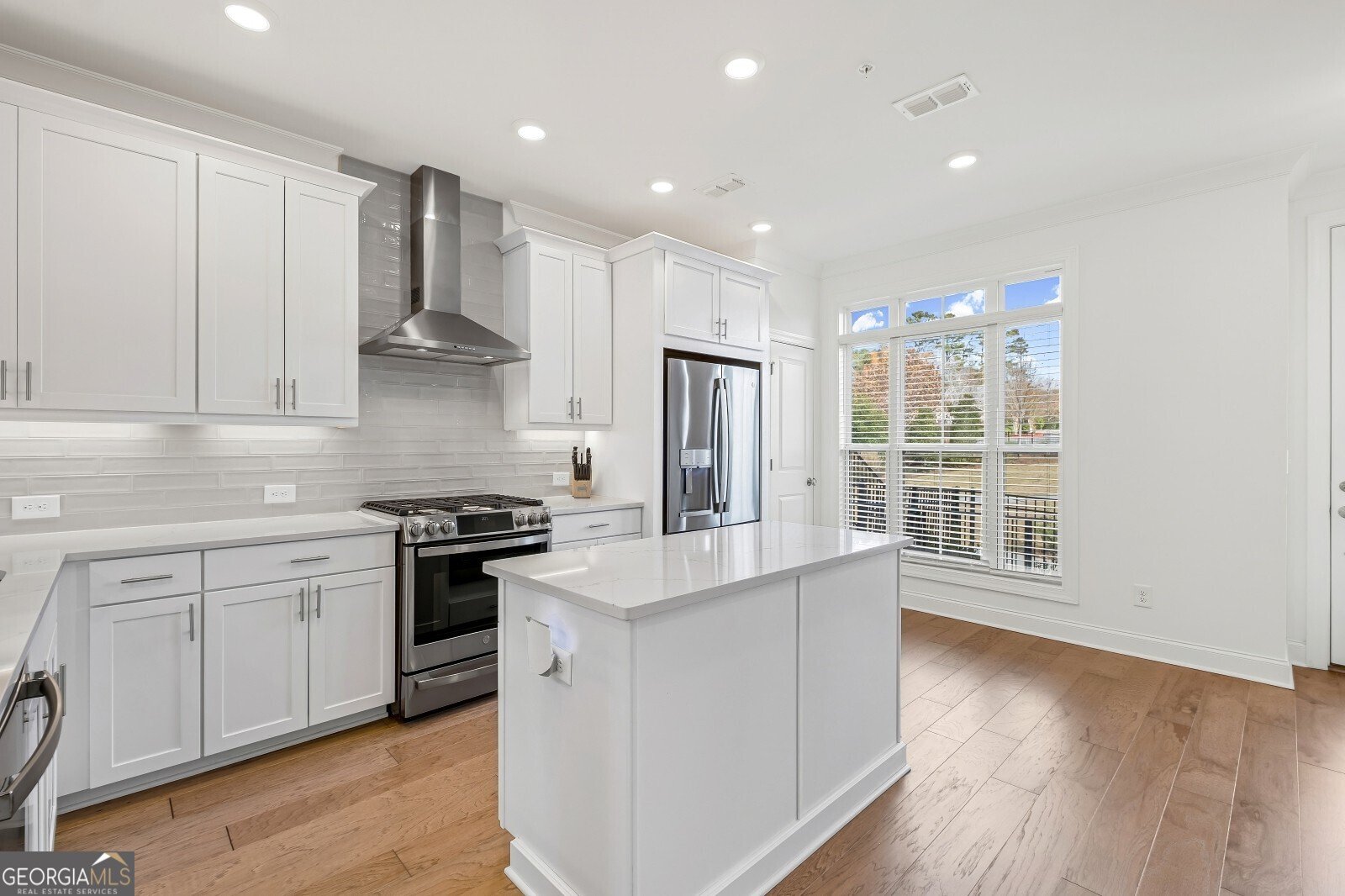 223 Downing Drive Alpharetta - Photo 8