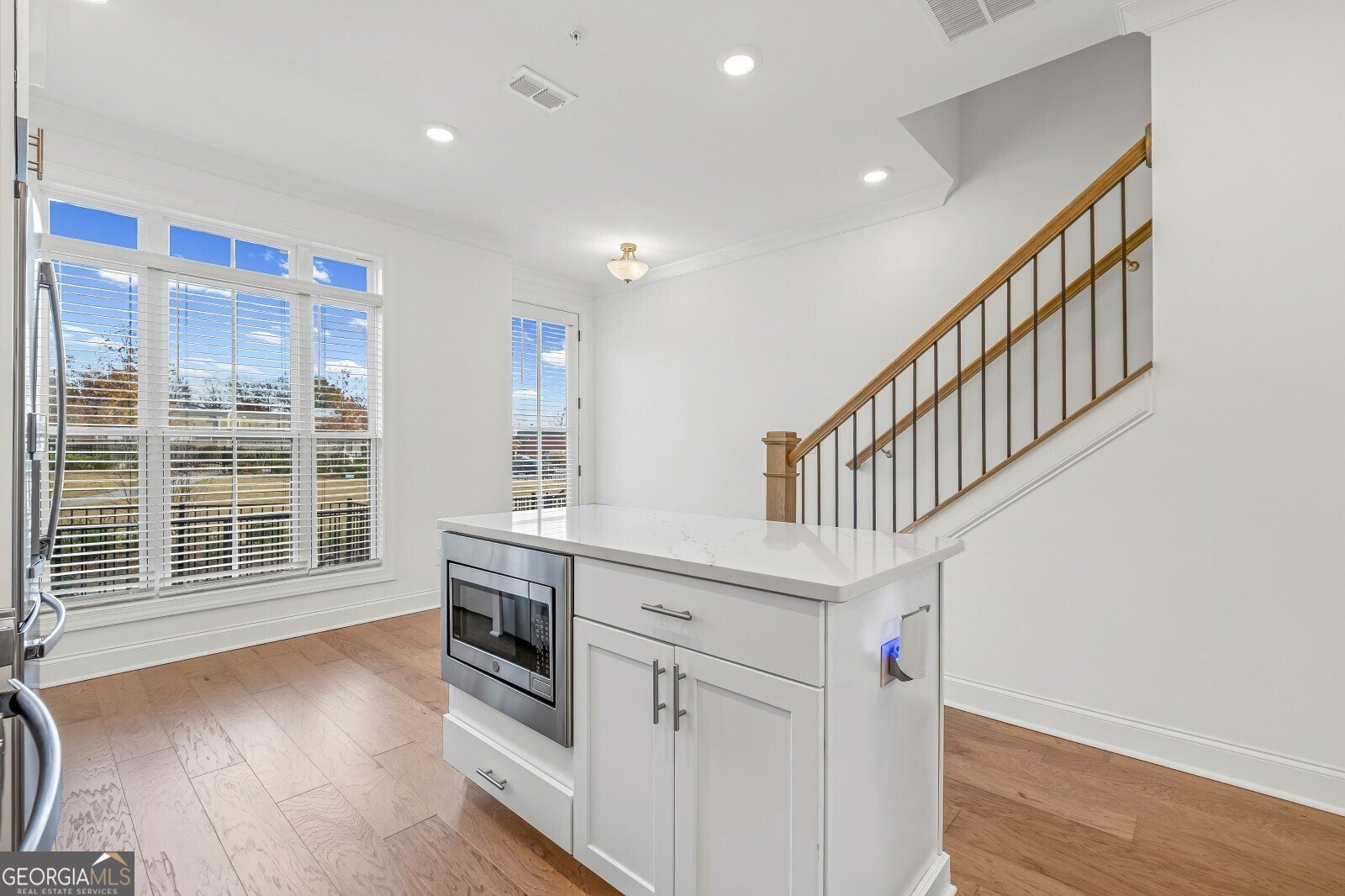 223 Downing Drive Alpharetta - Photo 9