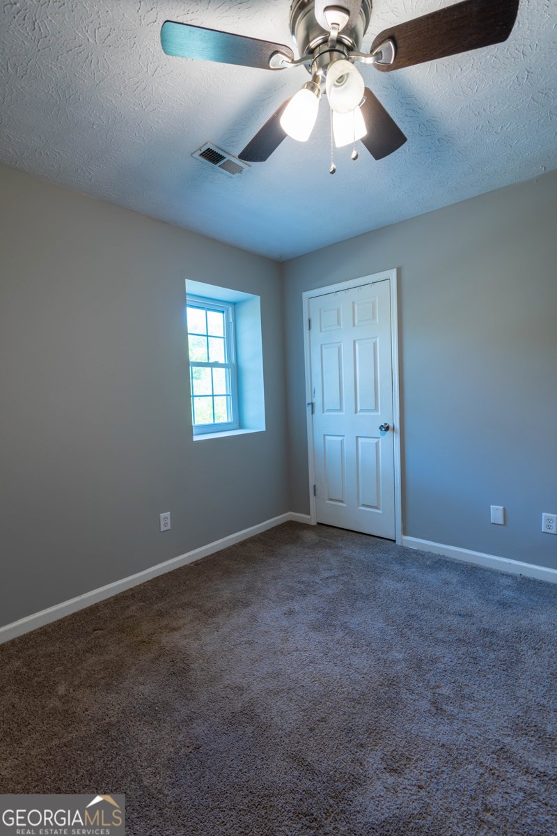 412 Streamview Lane Stockbridge - Photo 15