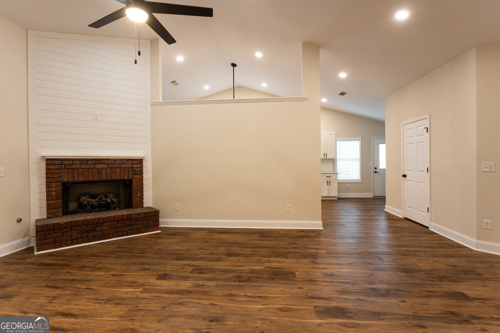 1020 Brenda Lane Madison - Photo 8