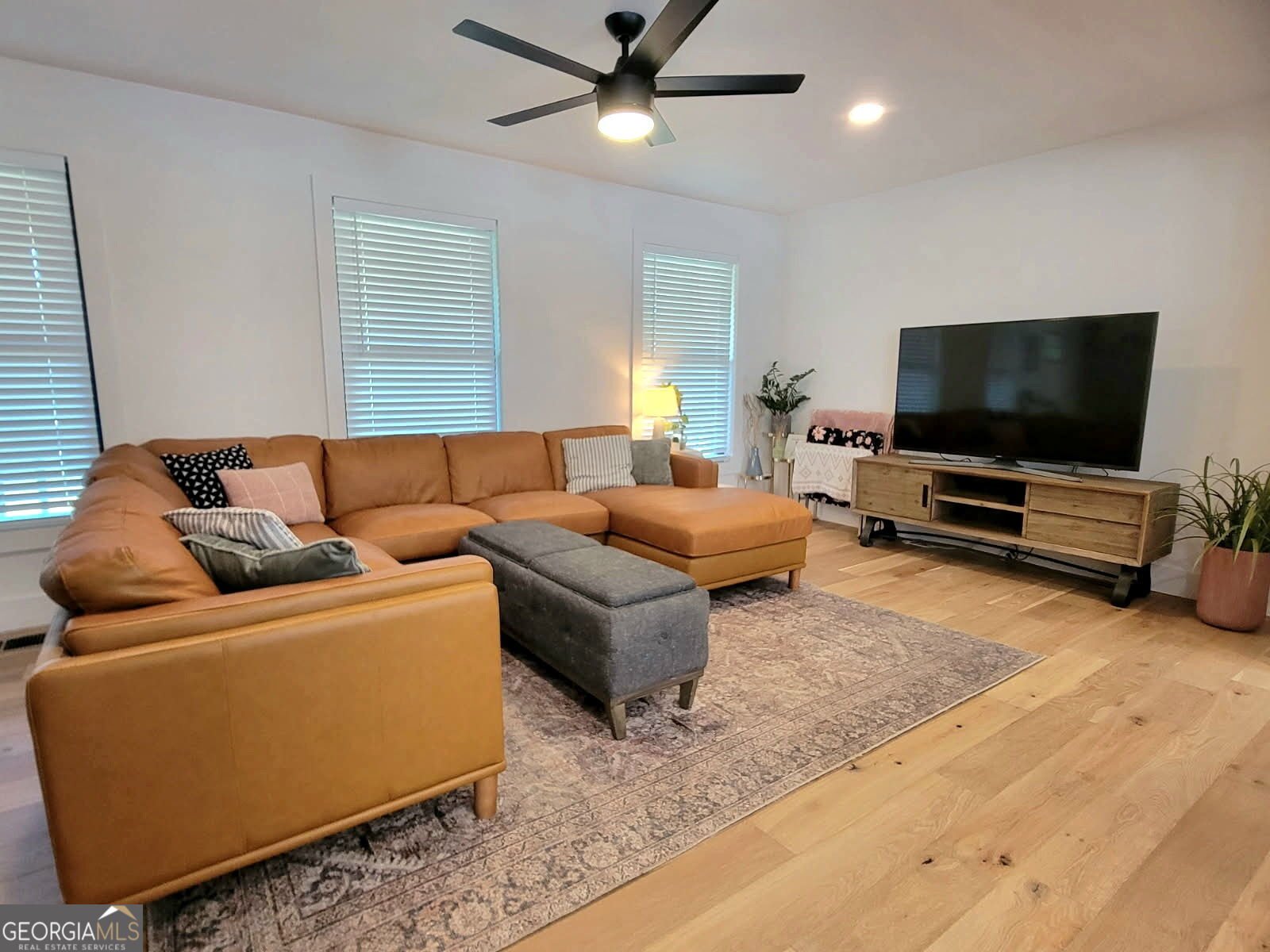 1010 Twin Rivers Road Greensboro - Photo 6