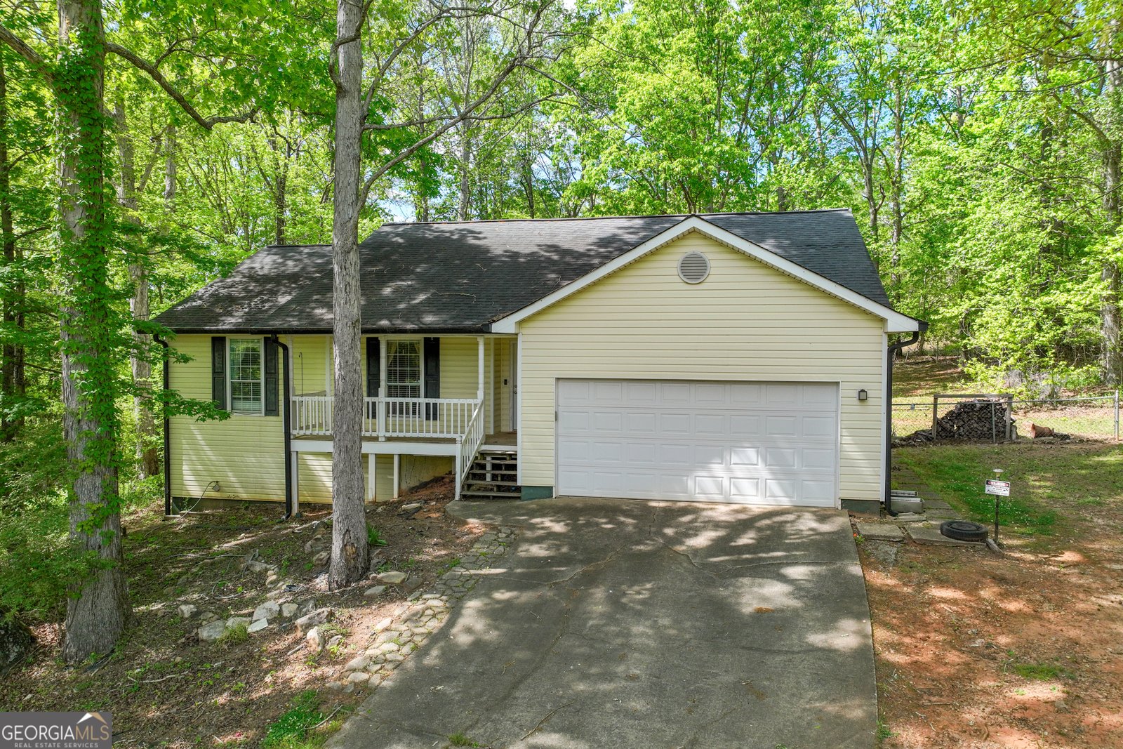 135 Redbud Court Senoia - Photo 1